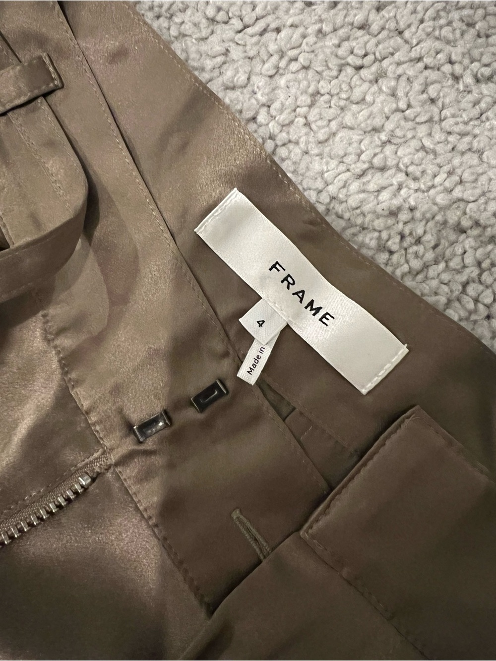Frame Women Olive Khaki silky cropped pants